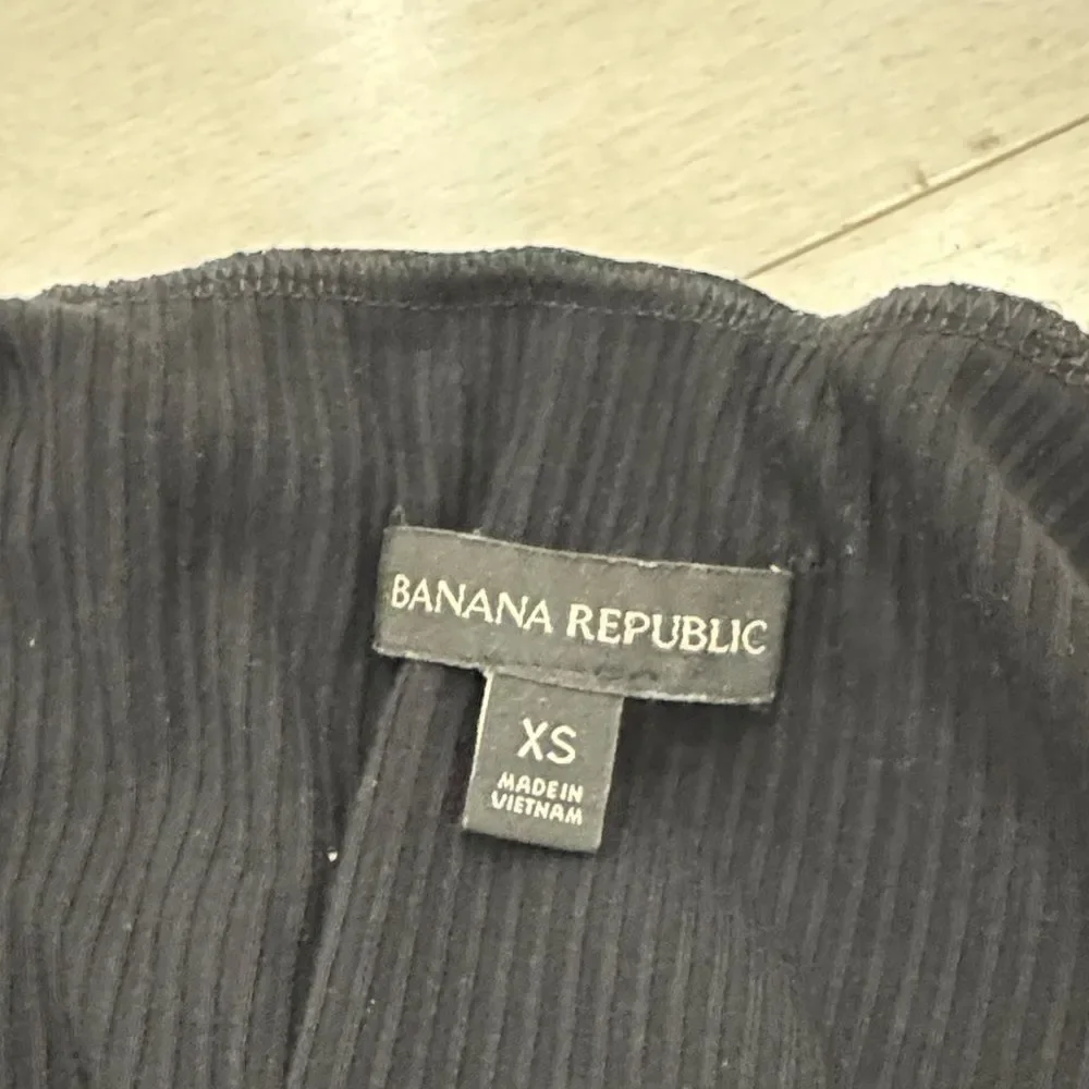 Banana Republic Elegant Black Long Sleeve Dress